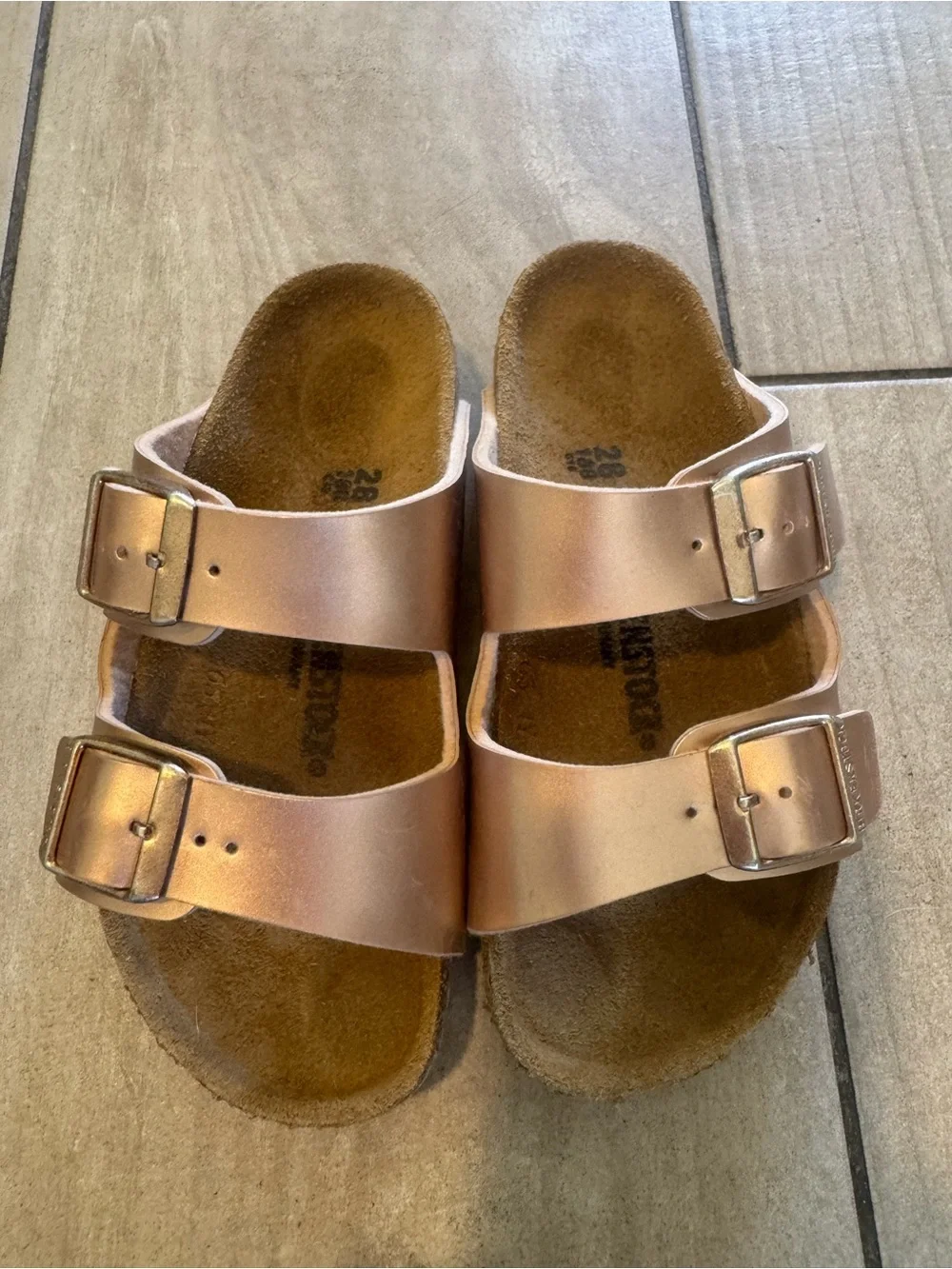 Birkenstock Arizona Metallic Copper Leather Slides Sandals Girl’s Sz 28EU/10 US